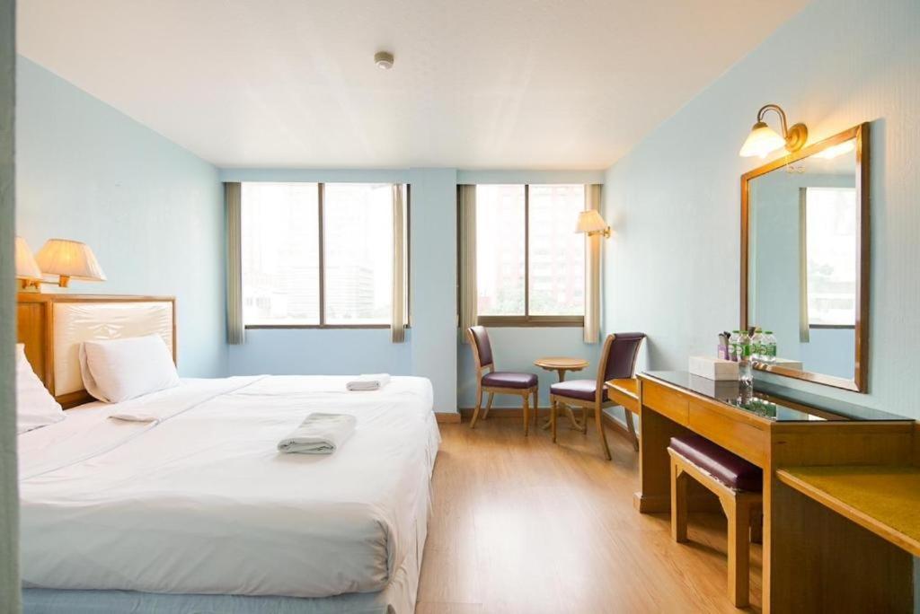 Wish Inn Chidlom V วิช อินน์ ชิดลม 2 Bangkok Extérieur photo